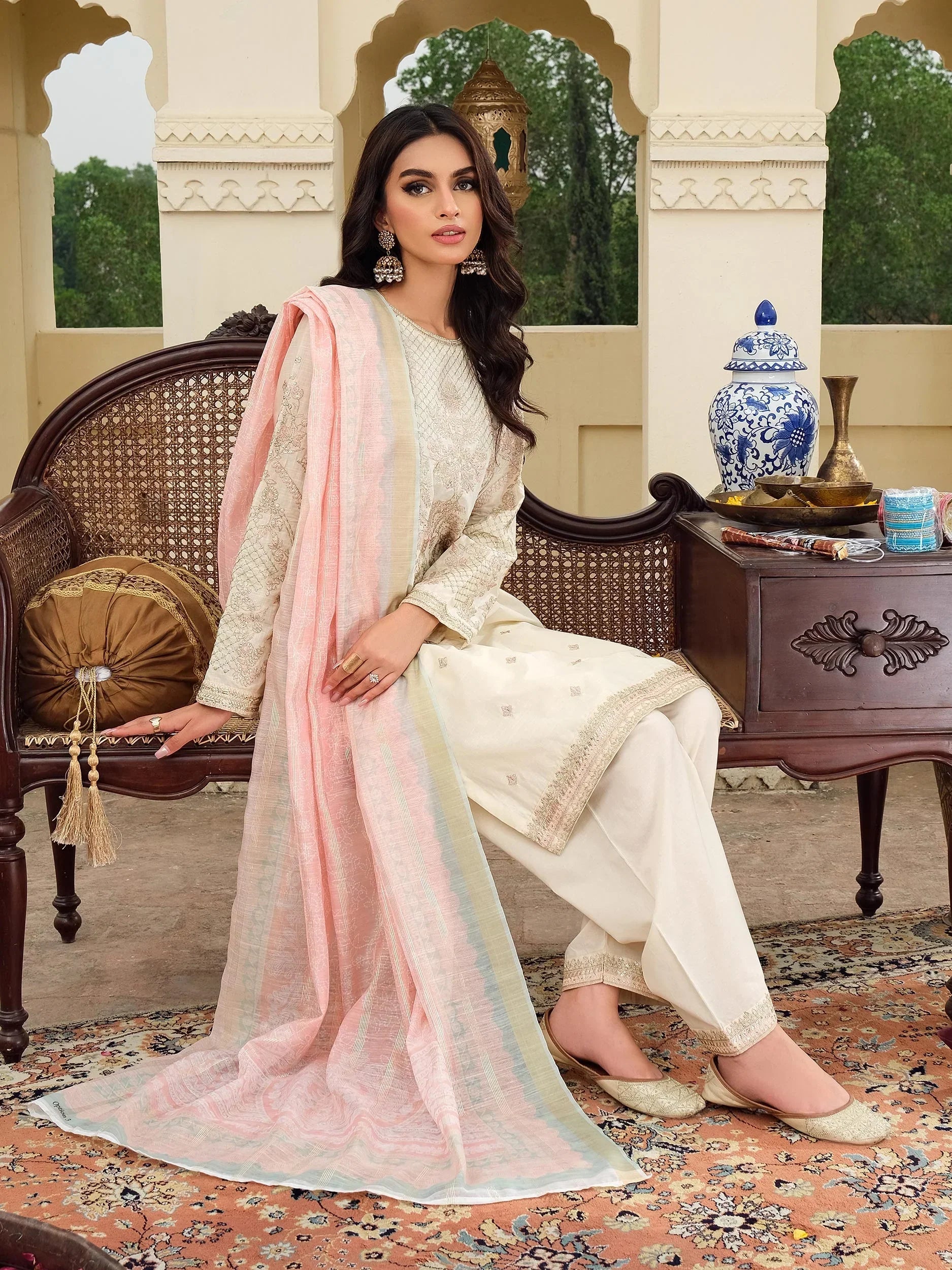 3 Piece Lawn Suit-Embroidered (Pret)